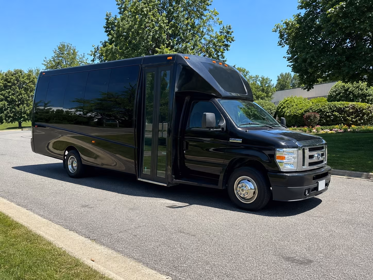 Arlington arlington winery tour pub crawl party bus rental party bus exterior