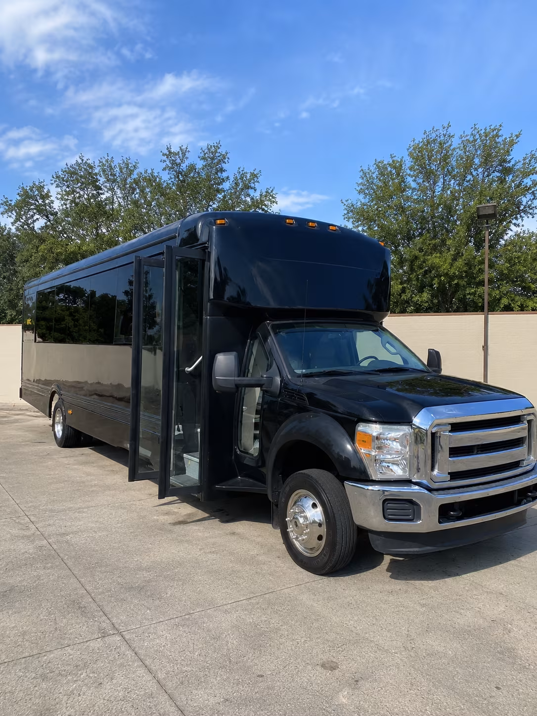 Arlington Wedding Transportation pickup coordination